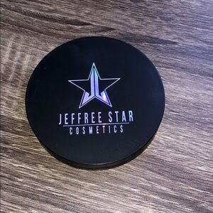 Limited edition JSC x Manny MUA highlighter